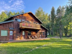 Cabin at Feathered Pipe Ranch in Montana.